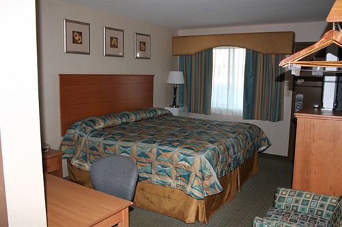 Farmingdale Express Inn - Wall מראה חיצוני תמונה