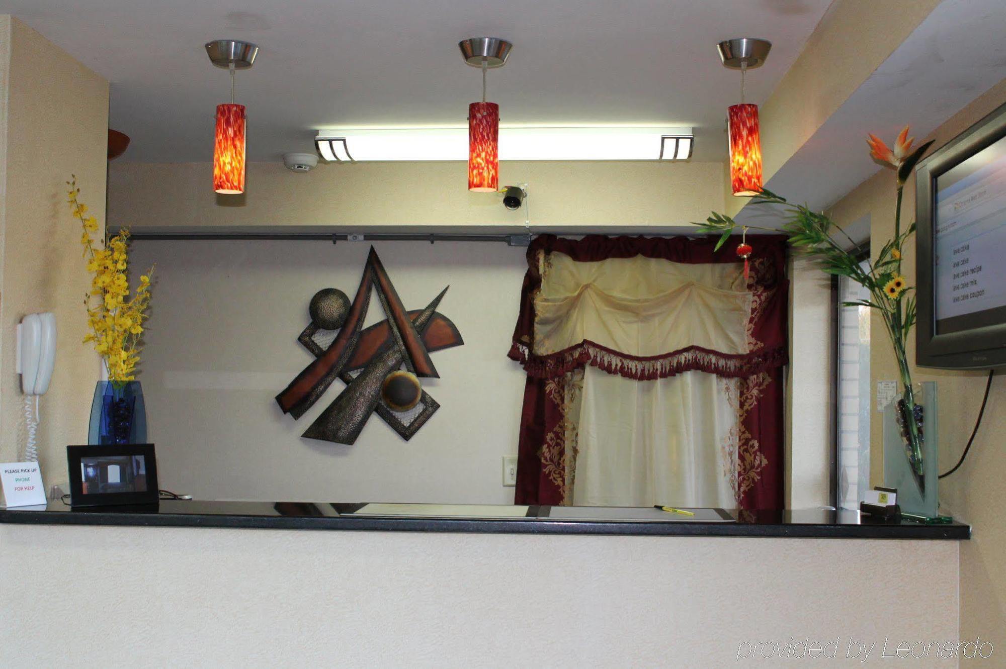 Farmingdale Express Inn - Wall מראה פנימי תמונה